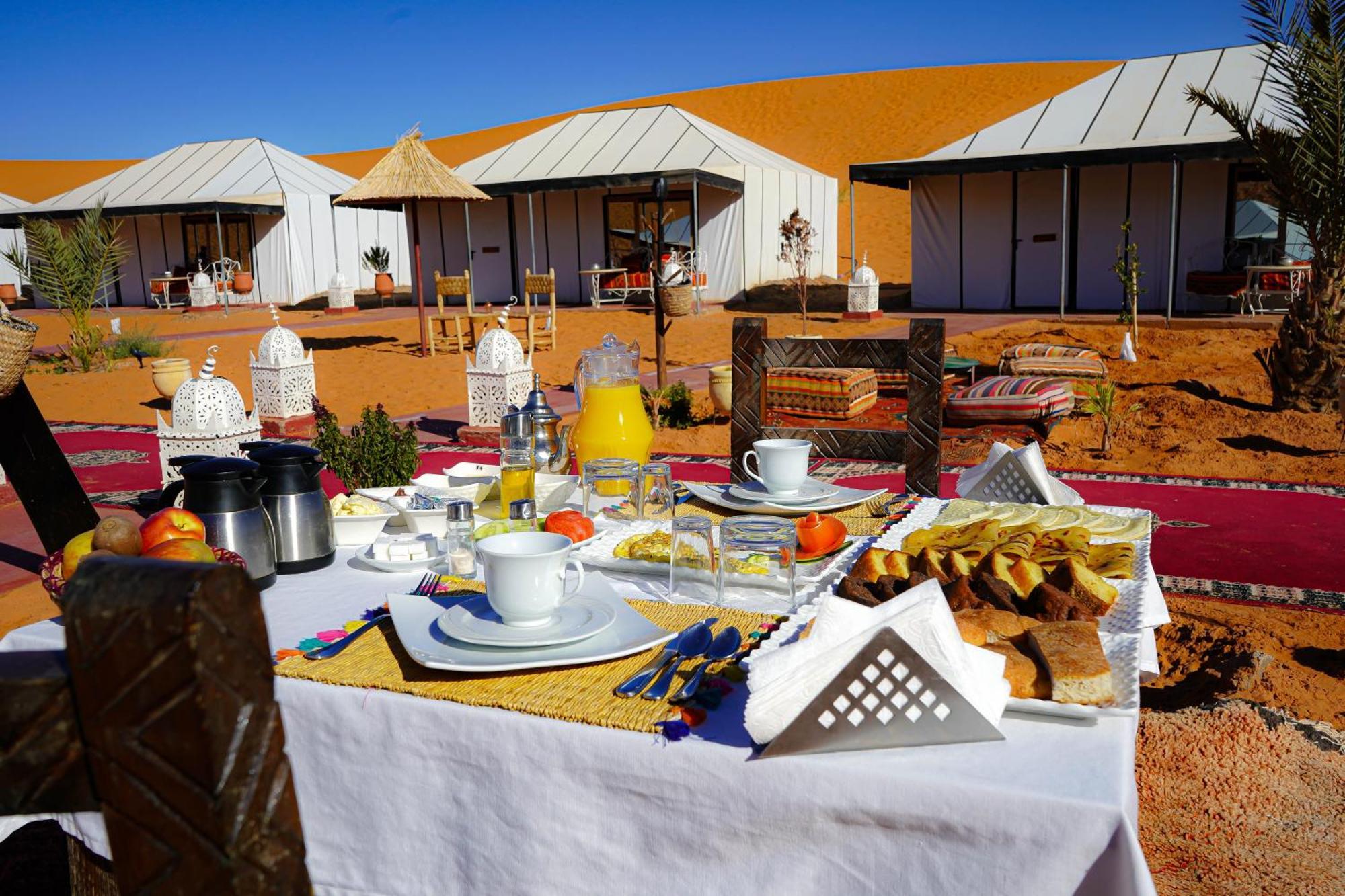 Young Luxury Camp Merzouga Zewnętrze zdjęcie