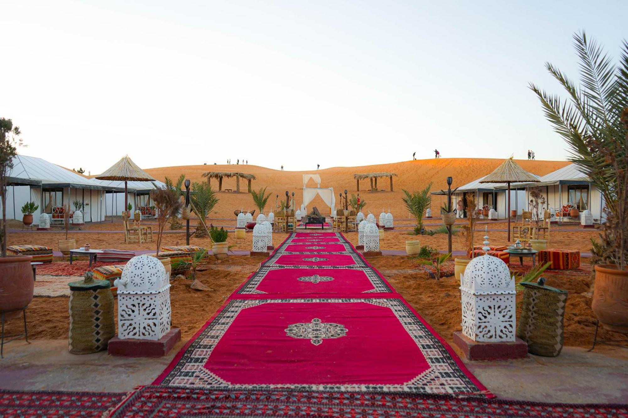 Young Luxury Camp Merzouga Zewnętrze zdjęcie